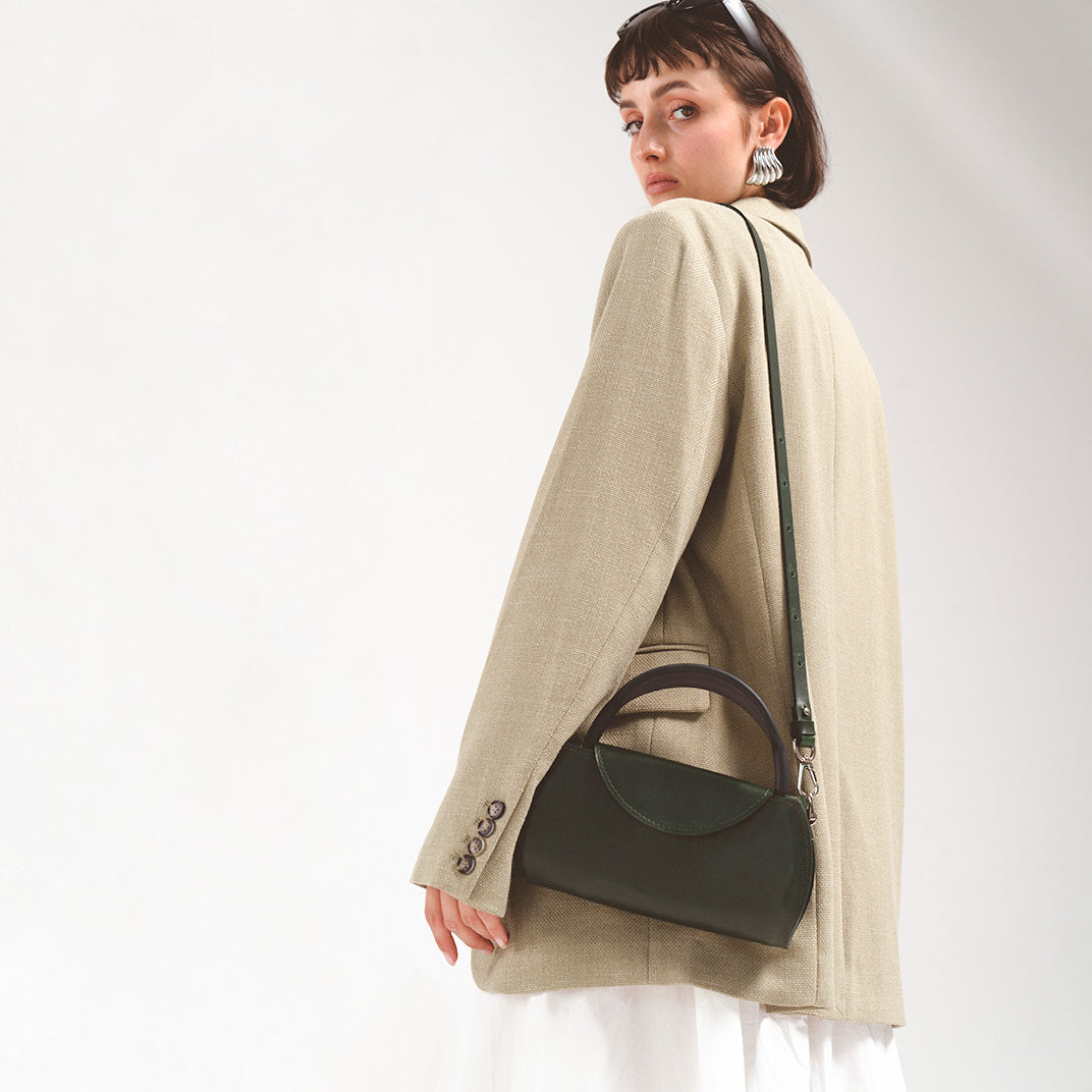 HP50 Top-Grain Leather Case for AirPods Max